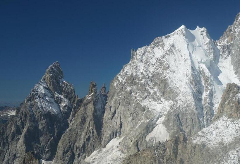 هتل Aiguille Noire