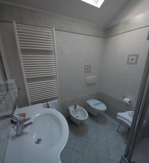 בית מלון כפרי Albergo Meublè Vecchio Scarpone