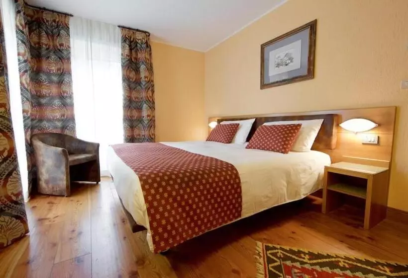 Hotelli Bouton D Or   Courmayeur
