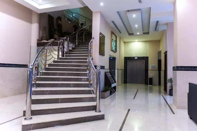 هتل Holiday Jazan