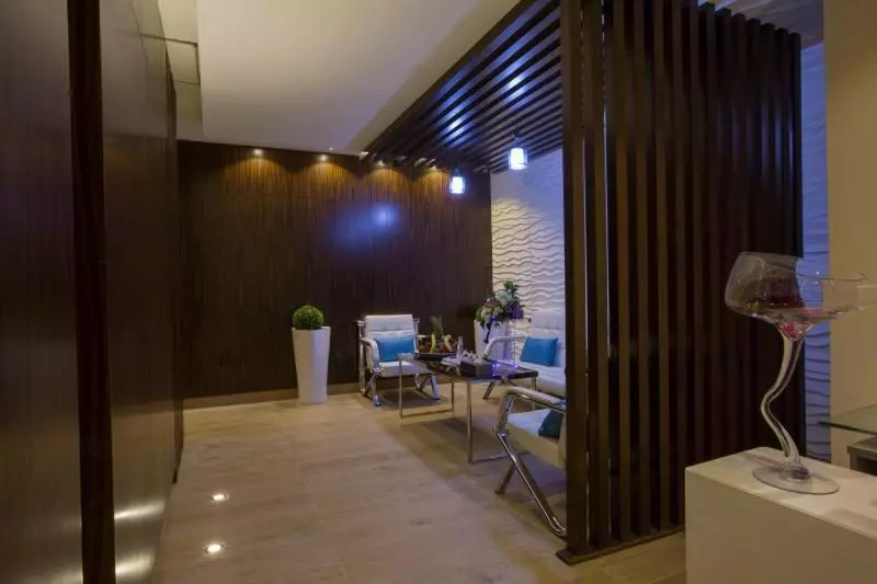 هتل Holiday Jazan