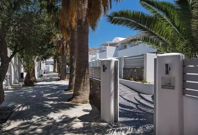 هتل Meltemi Excelsior Suites