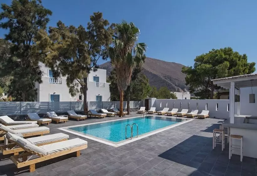 هتل Meltemi Excelsior Suites