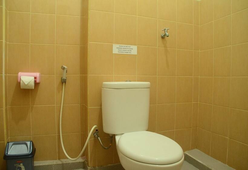 بنسيون Budget Door Legian Inn