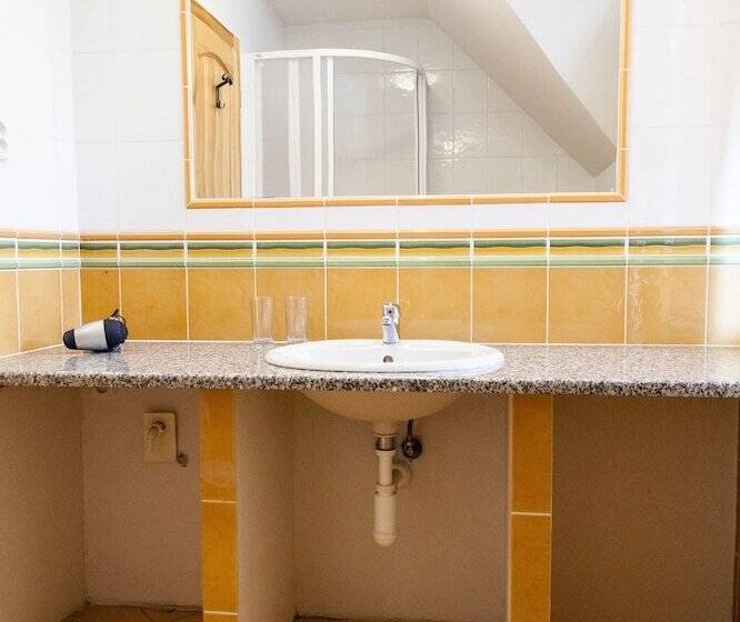 منتجع Penzion Snezienka