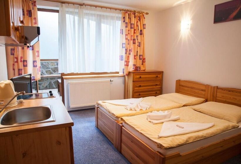 منتجع Penzion Snezienka