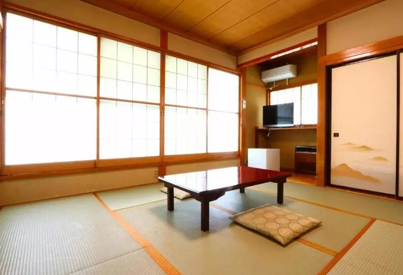 Ryokan Takanoya