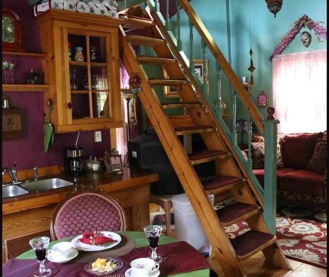 مبيت وإفطار Blue Crystal Hideaway