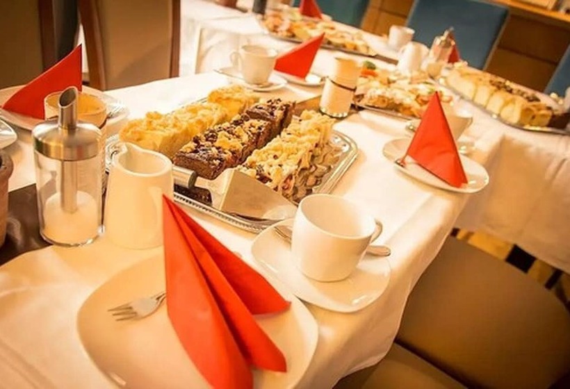 هتل Bett Und Buch