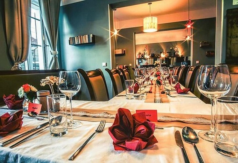 هتل Bett Und Buch