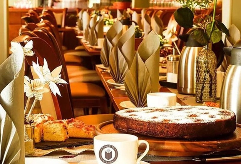 هتل Bett Und Buch