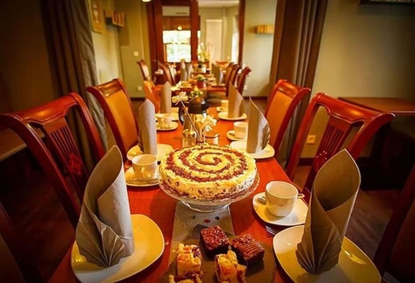 هتل Bett Und Buch