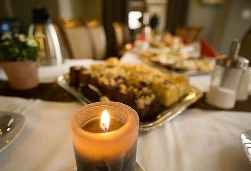 هتل Bett Und Buch