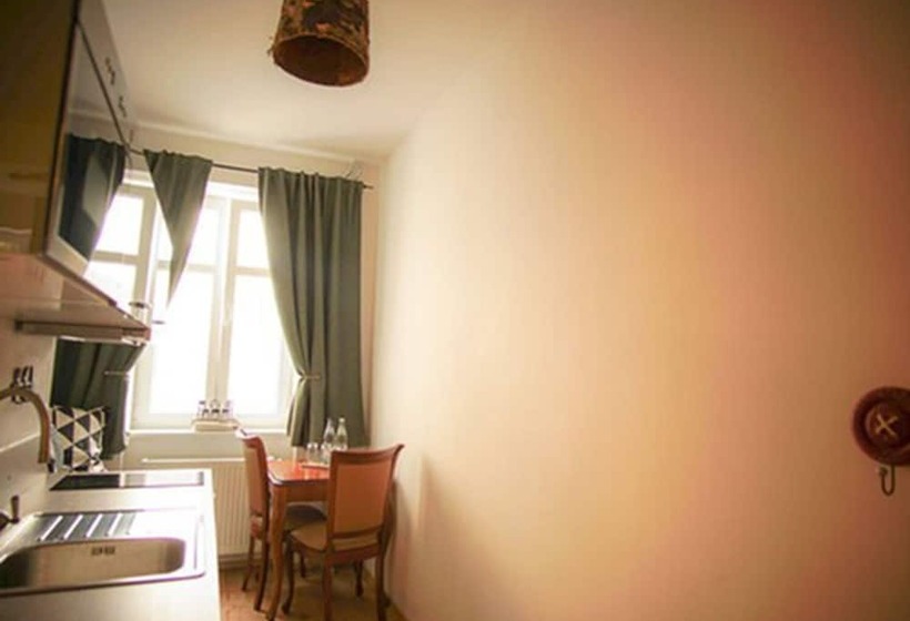 هتل Bett Und Buch