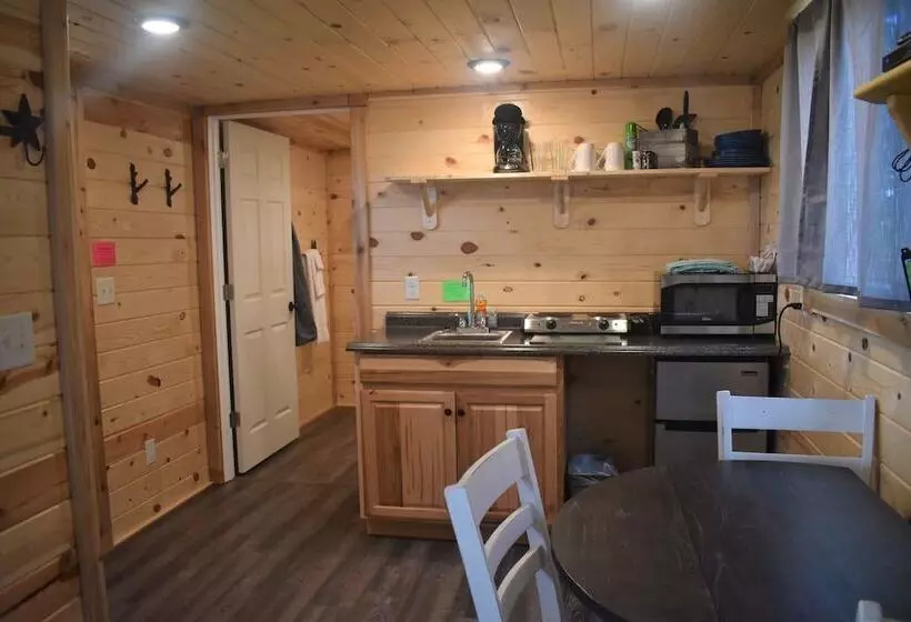 ホテル Drift Lodge