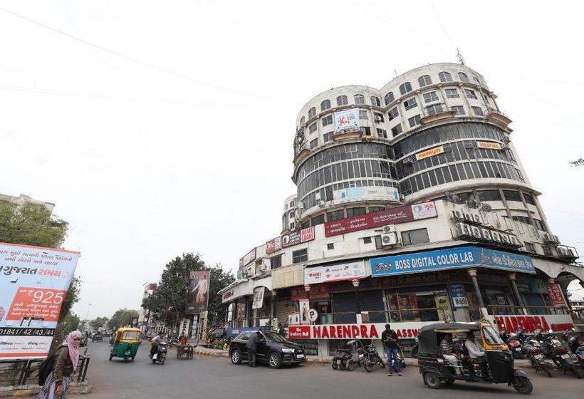 فندق Nova Cross Road