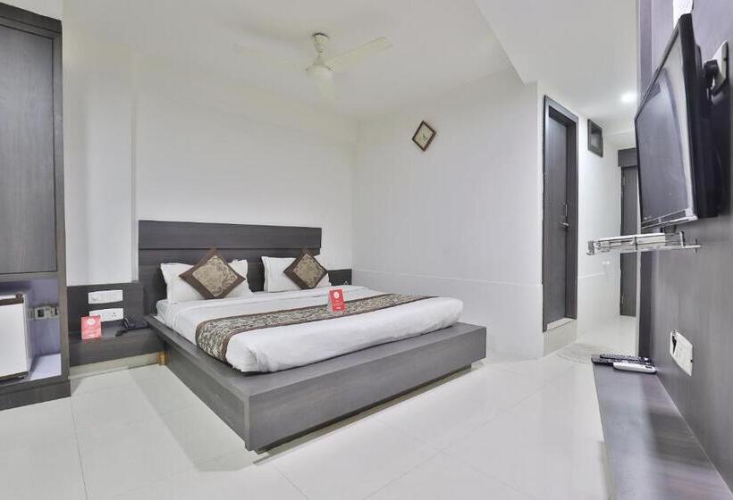 فندق Nova Cross Road