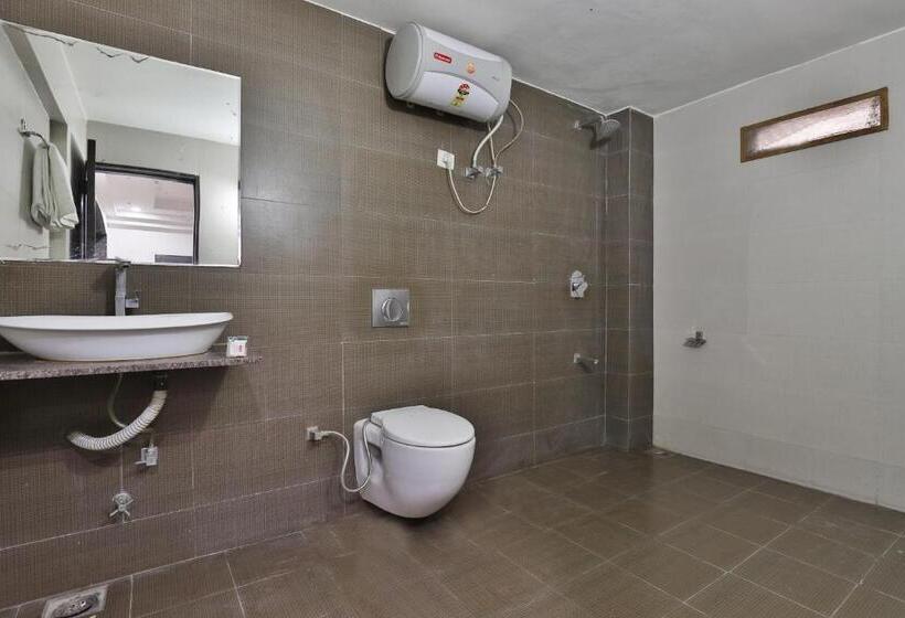 فندق Nova Cross Road