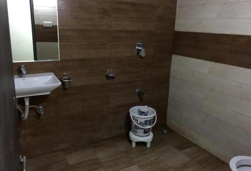 فندق Nova Cross Road