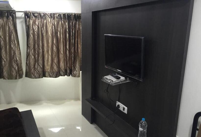 فندق Nova Cross Road