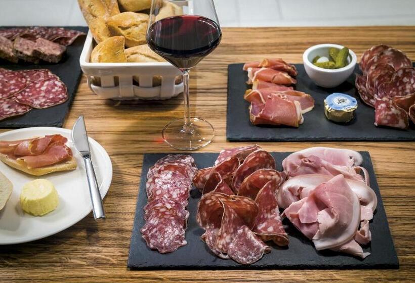 Okko Hotels Paris Porte De Versailles