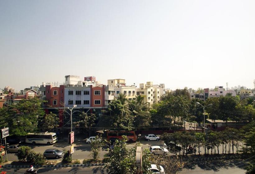 Hôtel Fabexpress Sai City Inn