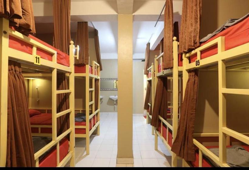 Reddoorz Hostel Near Ubud Palace