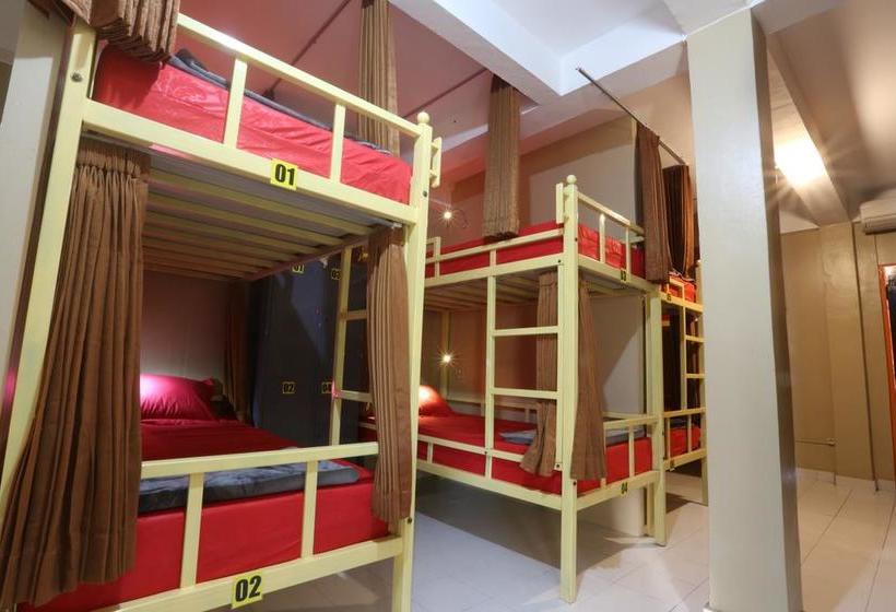 Reddoorz Hostel Near Ubud Palace