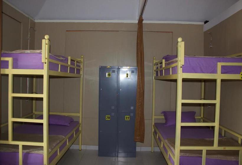 Reddoorz Hostel Near Ubud Palace