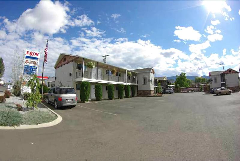 فندق على الطريق Gateway Inn