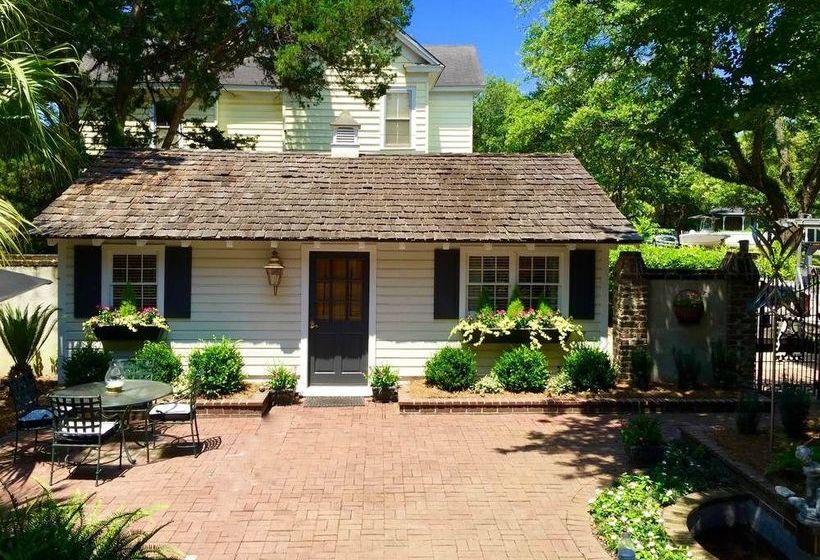 The Inn At Prince & Cannon