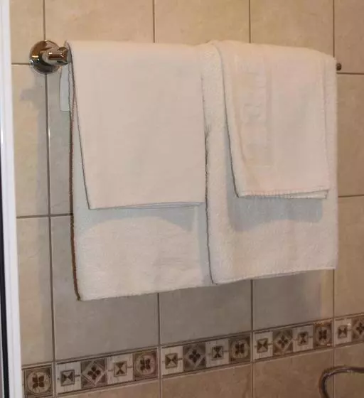 تختخواب و صبحانه Motel Alas