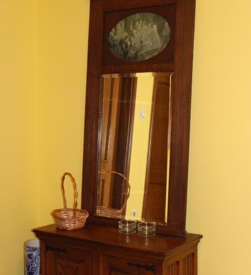 تختخواب و صبحانه Motel Alas