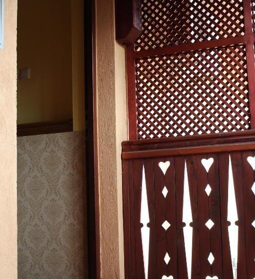 تختخواب و صبحانه Motel Alas