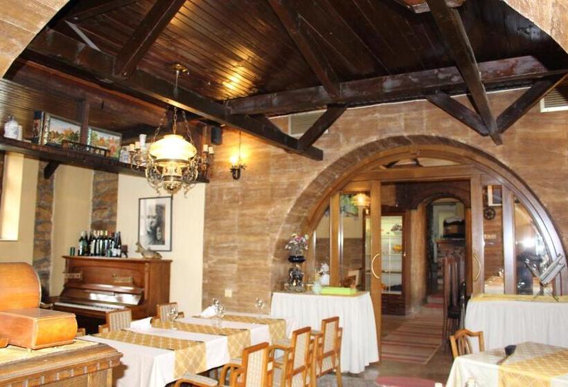 تختخواب و صبحانه Motel Alas