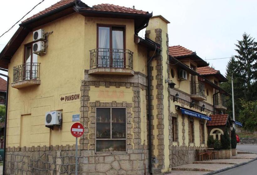 تختخواب و صبحانه Motel Alas