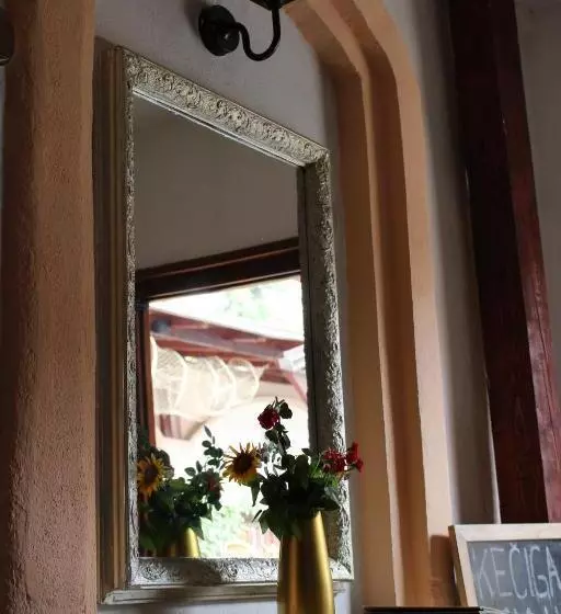 تختخواب و صبحانه Motel Alas