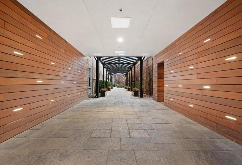 Global Luxury Suites At Monroe