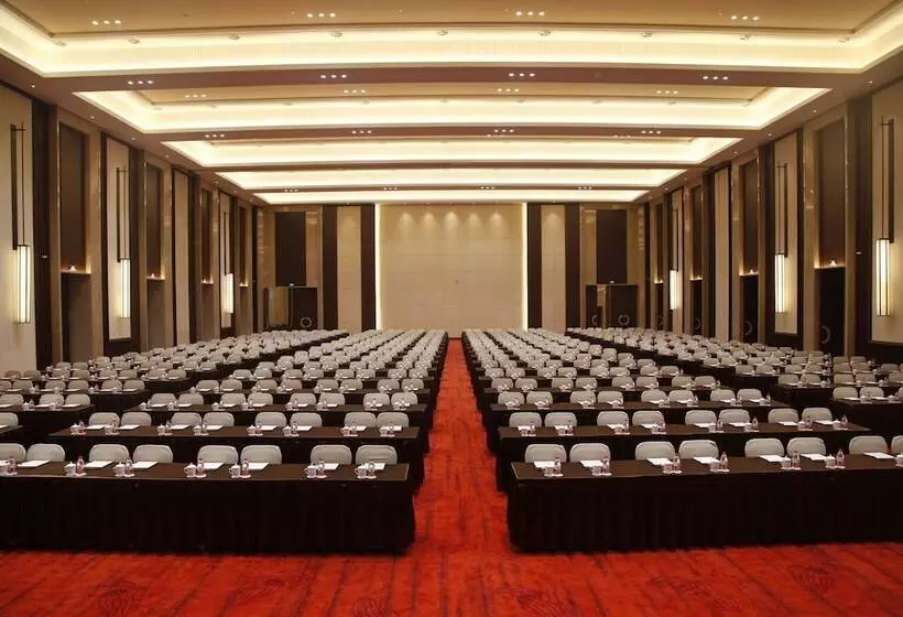 ホテル Emeishan Grand