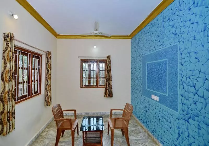 Hotelli Oyo 1964 Apartment Aajo