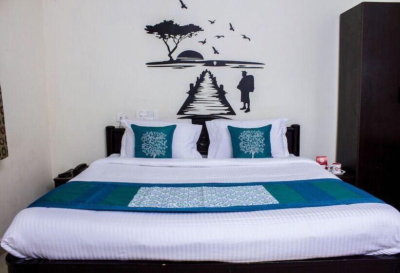 Отель O Padmavathi Puram Near Railway Station