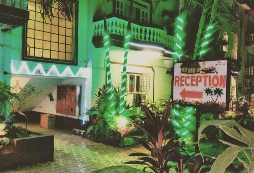 فندق Sunny Holiday Inn