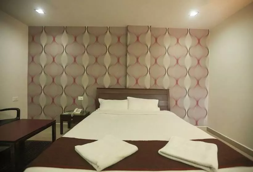 Hotelli Ulo Aravindar Residency