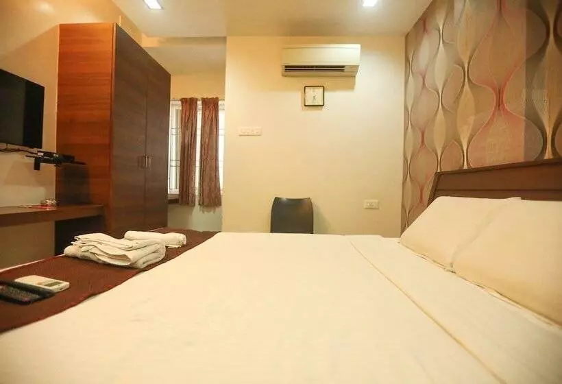 Hotelli Ulo Aravindar Residency
