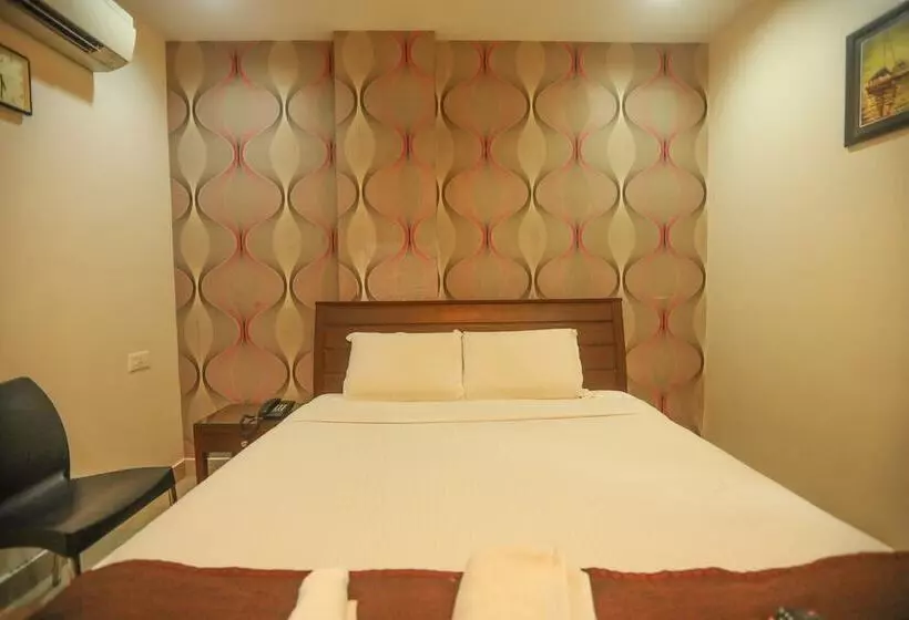 Hotelli Ulo Aravindar Residency