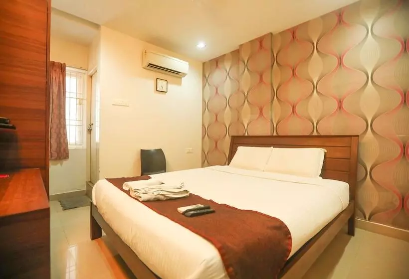 Hotelli Ulo Aravindar Residency