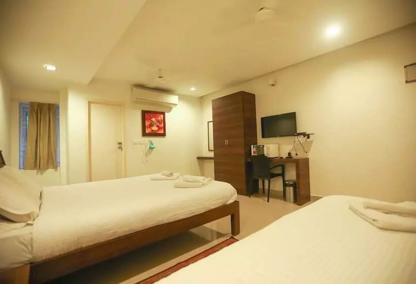 Hotelli Ulo Aravindar Residency