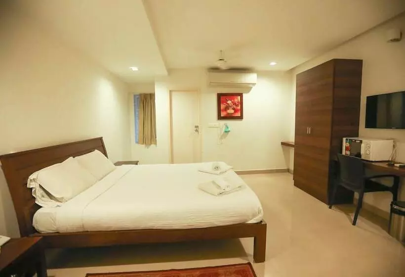 Hotelli Ulo Aravindar Residency