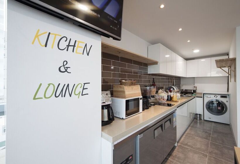 Pensione Kguesthouse Premium Nampo 1