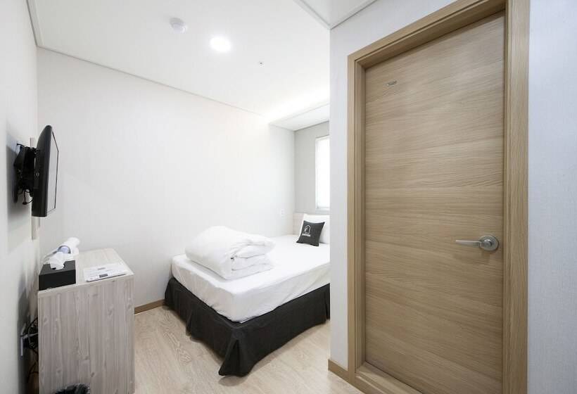 Pensione Kguesthouse Premium Nampo 1